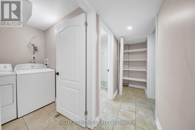 BASEMENT - 19 WALL AVENUE, Toronto (Humberlea-Pelmo Park), Ontario, M9N2N6
