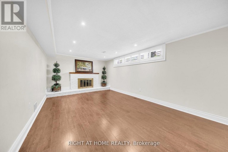 BASEMENT - 19 WALL AVENUE, Toronto (Humberlea-Pelmo Park), Ontario, M9N2N6