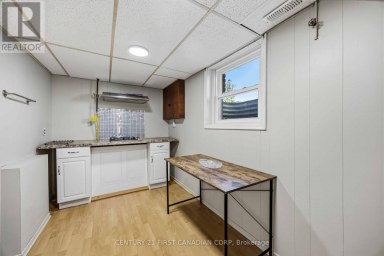 184 DURAND STREET Sarnia Ontario photo 23