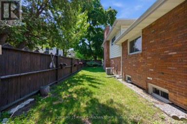 184 DURAND STREET Sarnia Ontario photo 28
