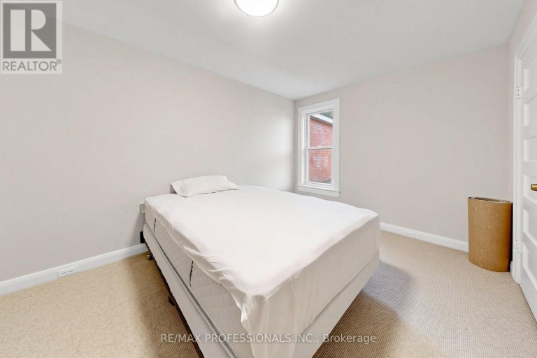 368 HOWLAND AVENUE, Toronto (Casa Loma), Ontario, M5R3B9