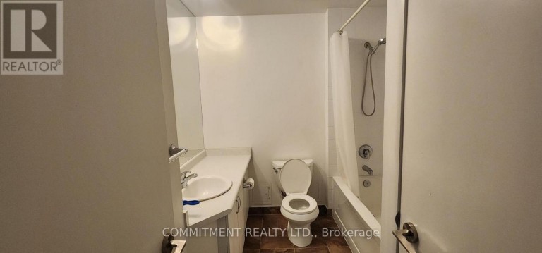 215 - 215 FORT YORK BLVD BOULEVARD, Toronto (Niagara), Ontario, M5V4A2