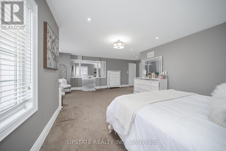 2 BEACHVILLE CIRCLE, Brampton (Credit Valley), Ontario, L6X0V4