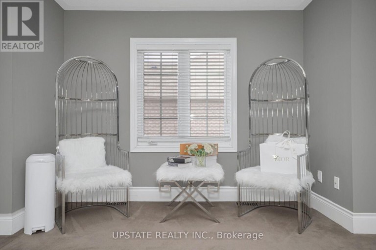 2 BEACHVILLE CIRCLE, Brampton (Credit Valley), Ontario, L6X0V4