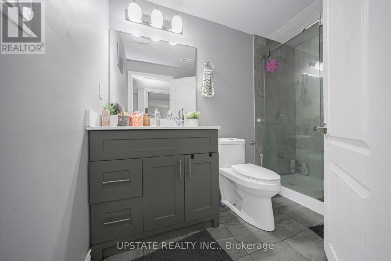 2 BEACHVILLE CIRCLE, Brampton (Credit Valley), Ontario, L6X0V4