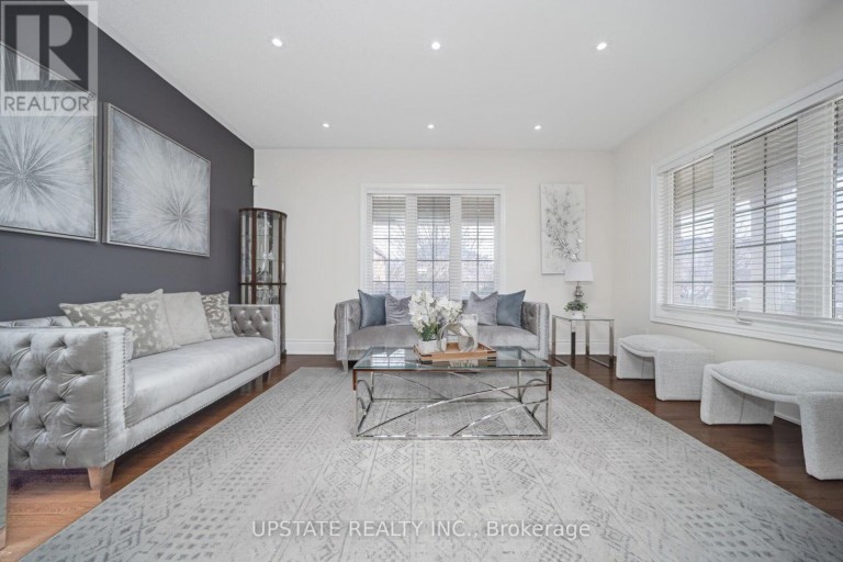 2 BEACHVILLE CIRCLE, Brampton (Credit Valley), Ontario, L6X0V4