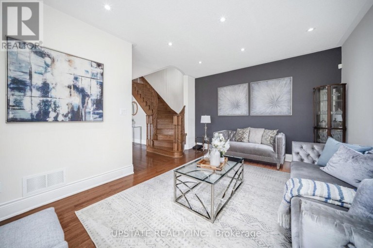 2 BEACHVILLE CIRCLE, Brampton (Credit Valley), Ontario, L6X0V4