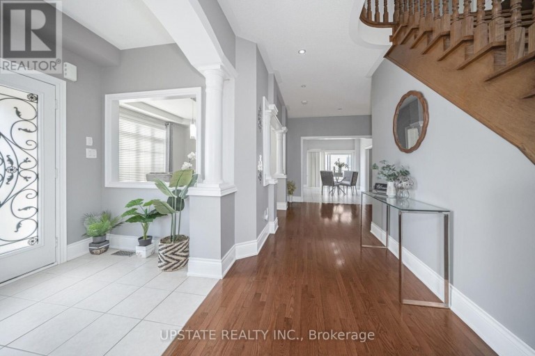 2 BEACHVILLE CIRCLE, Brampton (Credit Valley), Ontario, L6X0V4