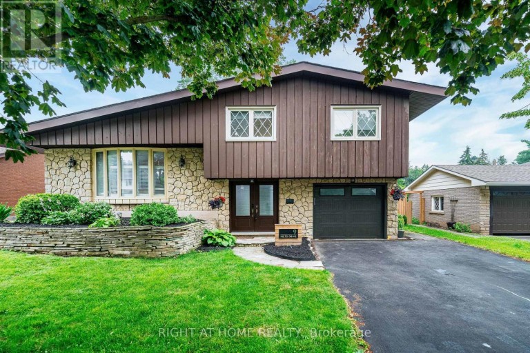 9 HILTS DRIVE, Hamilton (Stoney Creek), Ontario, L8G3H5