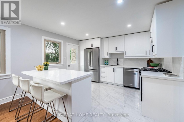 9 HILTS DRIVE, Hamilton (Stoney Creek), Ontario, L8G3H5