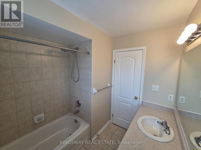 28 TIDEMORE HEIGHTS, Hamilton (Lakeshore), Ontario, L8E0B7