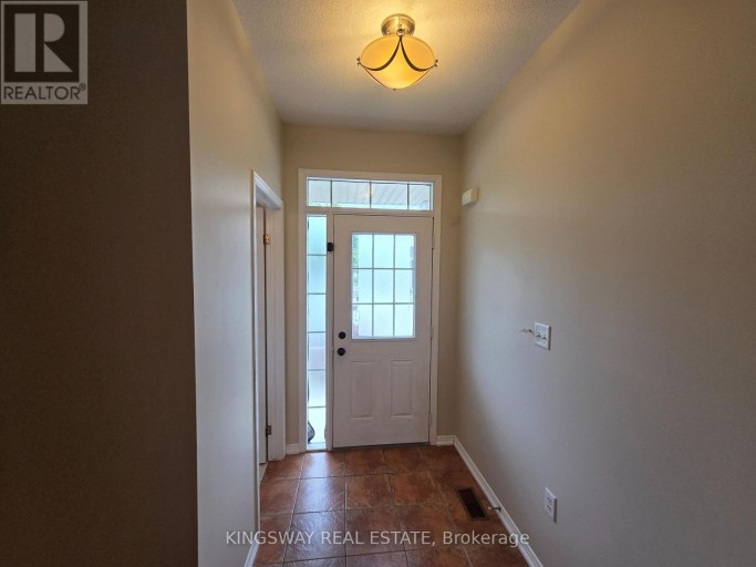 28 TIDEMORE HEIGHTS, Hamilton (Lakeshore), Ontario, L8E0B7