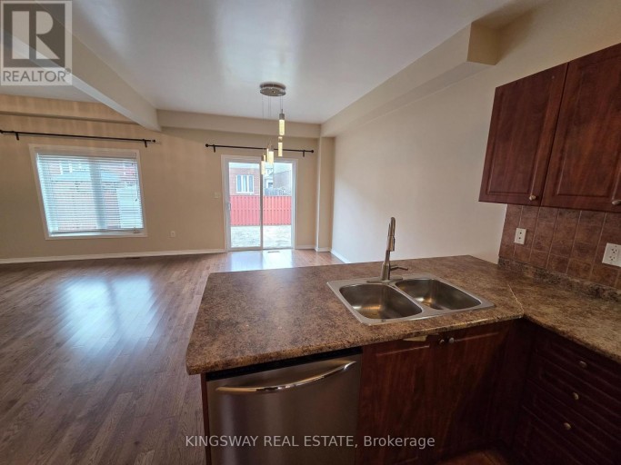 28 TIDEMORE HEIGHTS, Hamilton (Lakeshore), Ontario, L8E0B7