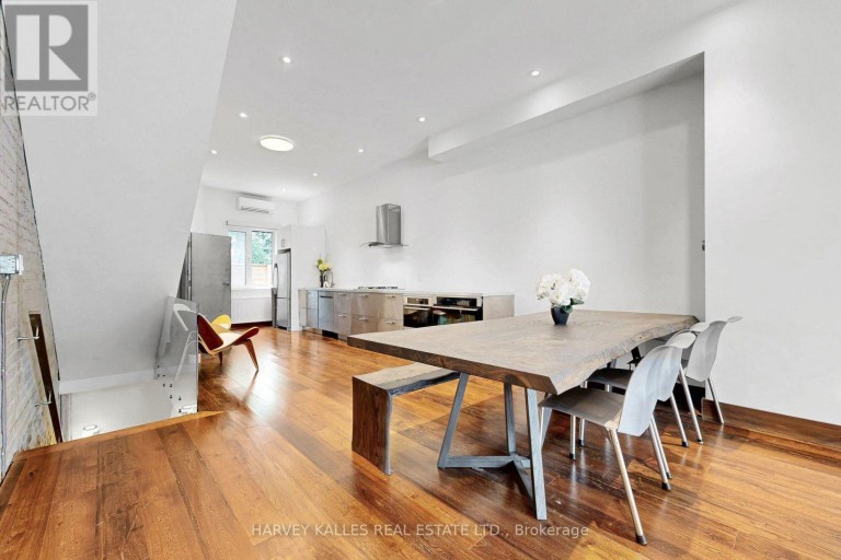 819 DUNDAS STREET W, Toronto (Trinity-Bellwoods), Ontario, M6J1V4