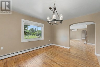 UPPER - 2496 8 LINE Bradford West Gwillimbury (Bradford) Ontario photo 7