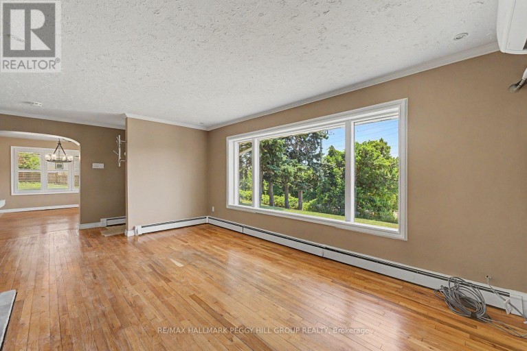 UPPER - 2496 8 LINE, Bradford West Gwillimbury (Bradford), Ontario, L3Z3P8