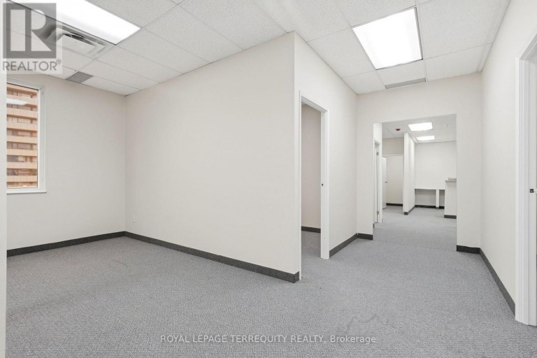 204 - 4700 JANE STREET, Toronto (Black Creek), Ontario, M3N2L3