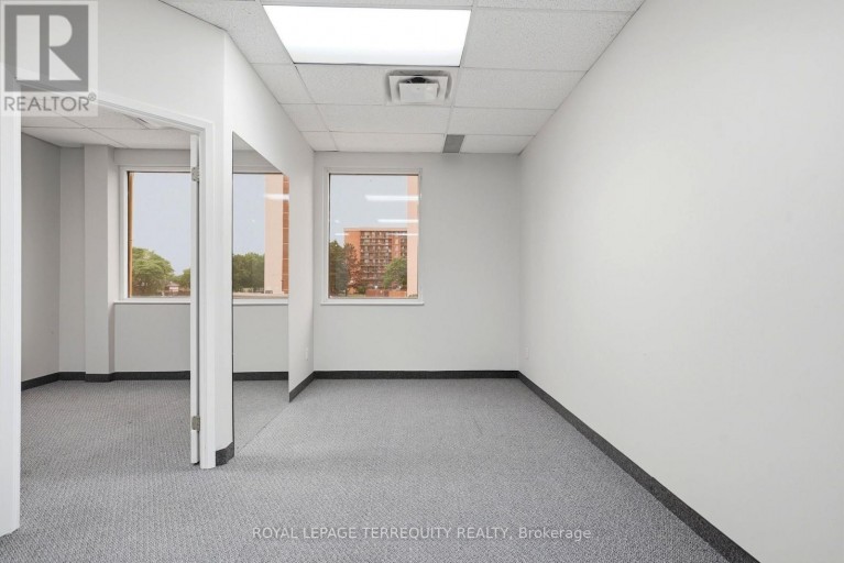 204 - 4700 JANE STREET, Toronto (Black Creek), Ontario, M3N2L3