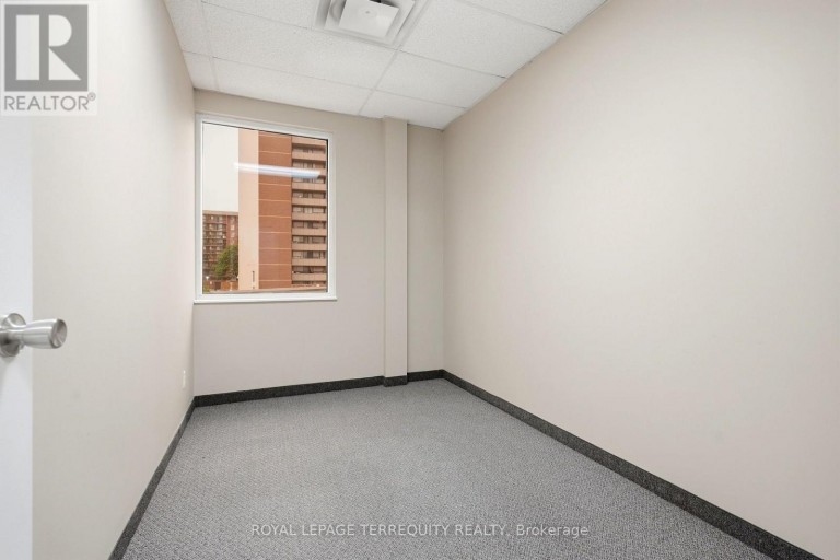204 - 4700 JANE STREET, Toronto (Black Creek), Ontario, M3N2L3