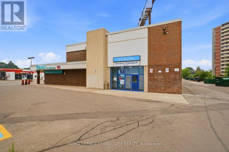 201 - 4700 JANE STREET, Toronto (Black Creek), Ontario, M3N2L3