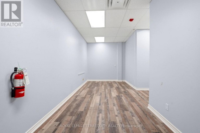 201 - 4700 JANE STREET, Toronto (Black Creek), Ontario, M3N2L3