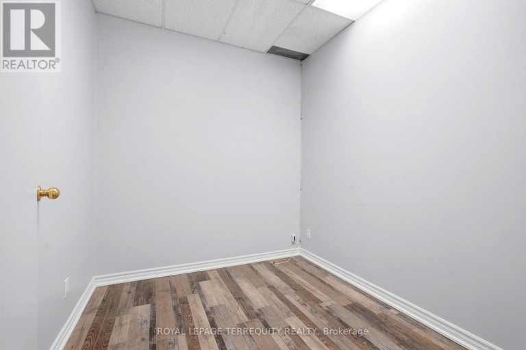 201 - 4700 JANE STREET, Toronto (Black Creek), Ontario, M3N2L3