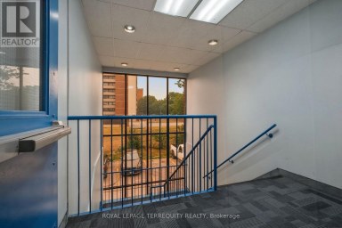 201 - 4700 JANE STREET Toronto (Black Creek) Ontario photo 6