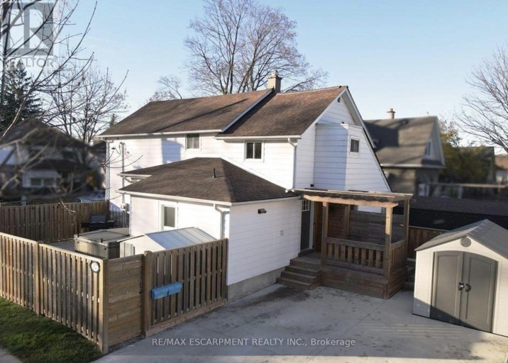 MAIN - 32 RODMAN STREET, St. Catharines (Downtown), Ontario, L2R5E1
