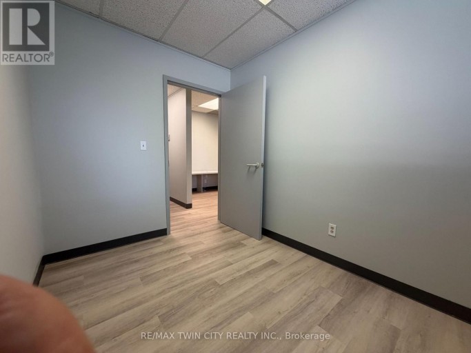102 - 446 GREY STREET, Brantford, Ontario, N3S7L6