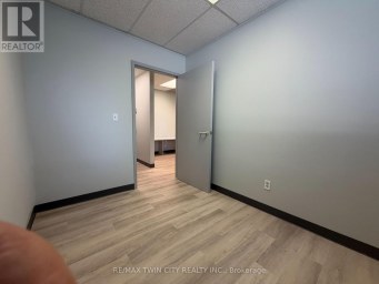 102 - 446 GREY STREET Brantford Ontario photo 11