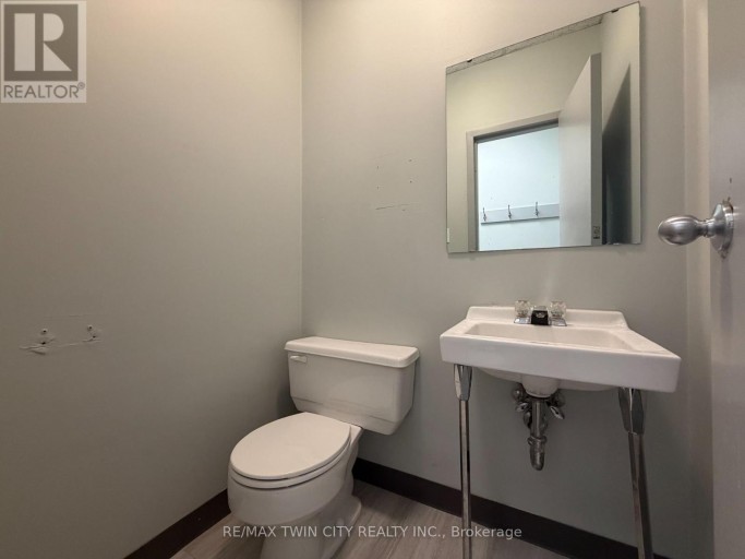 102 - 446 GREY STREET, Brantford, Ontario, N3S7L6