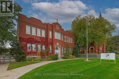 202 SIMCOE STREET N Oshawa (O'Neill) Ontario photo 1