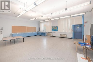 202 SIMCOE STREET N Oshawa (O'Neill) Ontario photo 26