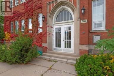 202 SIMCOE STREET N Oshawa (O'Neill) Ontario photo 3