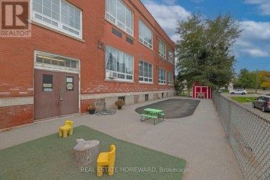 202 SIMCOE STREET N Oshawa (O'Neill) Ontario photo 33