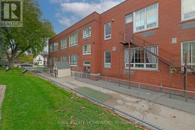 202 SIMCOE STREET N Oshawa (O'Neill) Ontario photo 40