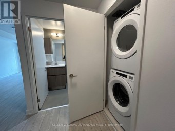 407 - 45 BASEBALL PLACE Toronto (South Riverdale) Ontario photo 6