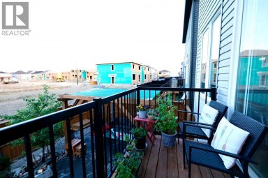 163 Cityside Park NE Calgary Alberta photo 33
