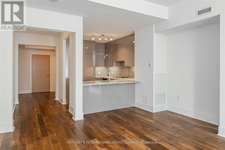 TH-113 - 29 QUEENS QUAY E, Toronto (Waterfront Communities), Ontario, M5E0A4
