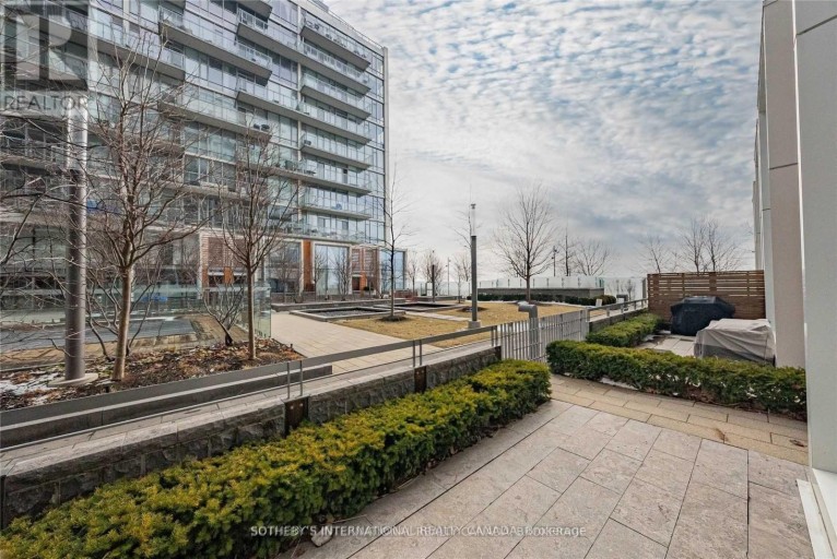 TH-113 - 29 QUEENS QUAY E, Toronto (Waterfront Communities), Ontario, M5E0A4