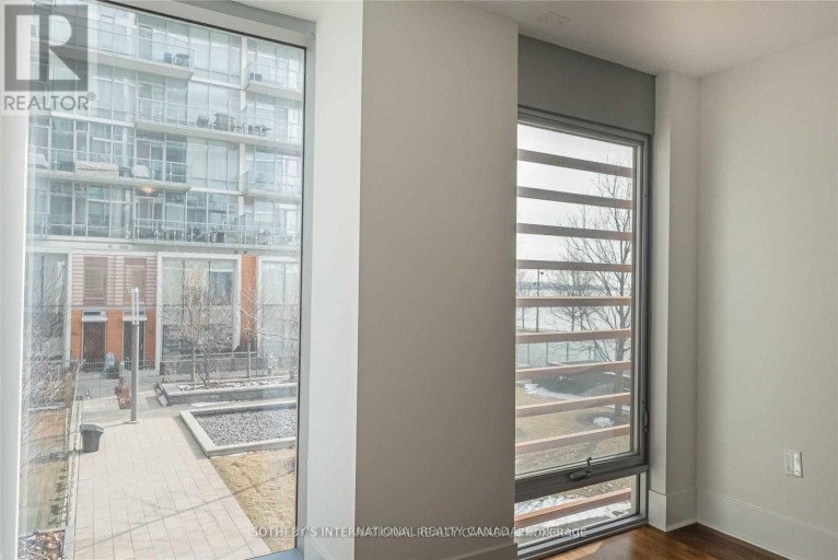 TH-113 - 29 QUEENS QUAY E, Toronto (Waterfront Communities), Ontario, M5E0A4