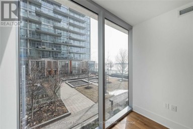 TH-113 - 29 QUEENS QUAY E Toronto (Waterfront Communities) Ontario photo 29