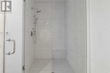 TH-113 - 29 QUEENS QUAY E Toronto (Waterfront Communities) Ontario photo 31