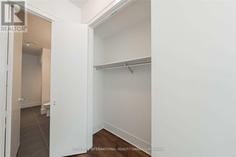 TH-113 - 29 QUEENS QUAY E, Toronto (Waterfront Communities), Ontario, M5E0A4