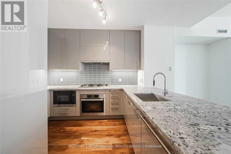TH-113 - 29 QUEENS QUAY E, Toronto (Waterfront Communities), Ontario, M5E0A4
