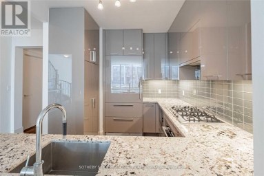 TH-113 - 29 QUEENS QUAY E Toronto (Waterfront Communities) Ontario photo 7