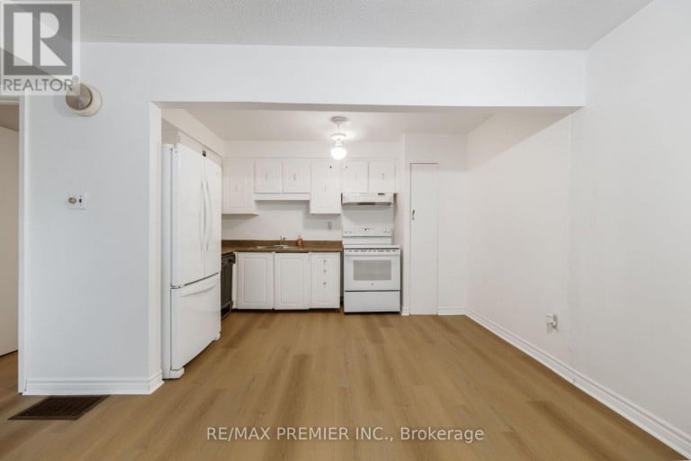 82 - 248 JOHN GARLAND BOULEVARD, Toronto (West Humber-Clairville), Ontario, M9V1N8