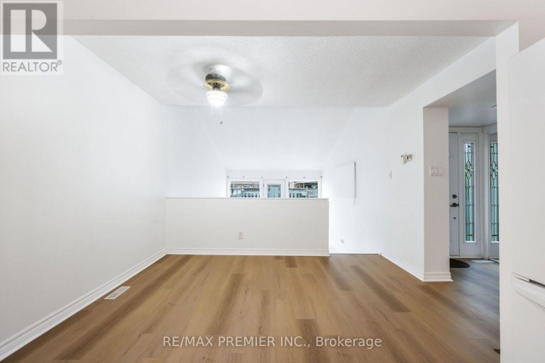 82 - 248 JOHN GARLAND BOULEVARD, Toronto (West Humber-Clairville), Ontario, M9V1N8