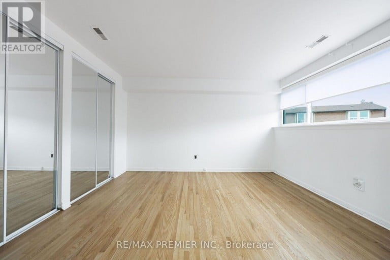 82 - 248 JOHN GARLAND BOULEVARD, Toronto (West Humber-Clairville), Ontario, M9V1N8