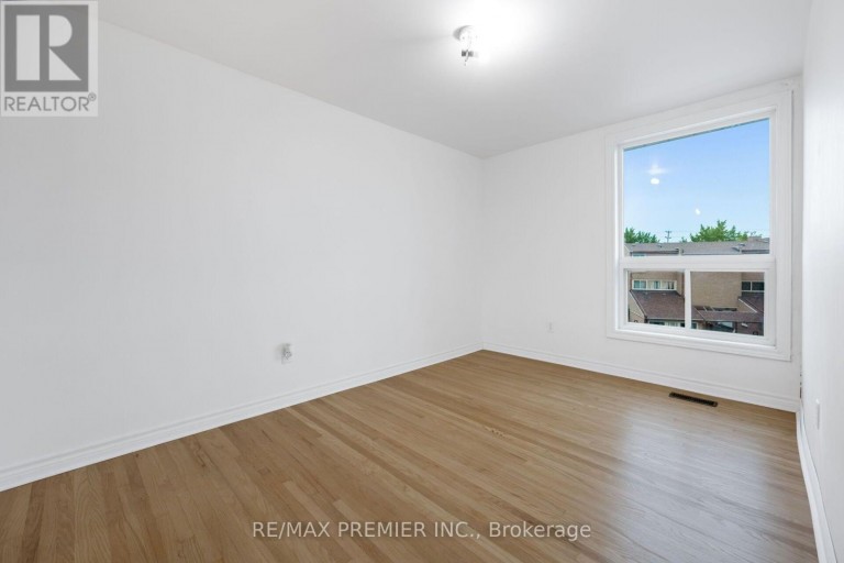 82 - 248 JOHN GARLAND BOULEVARD, Toronto (West Humber-Clairville), Ontario, M9V1N8